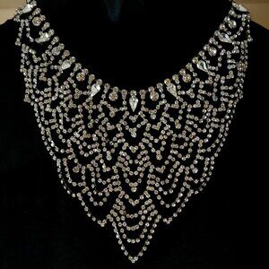 Silver Clear Crystal Rhinestone Necklace (NEW With Tags) NWT